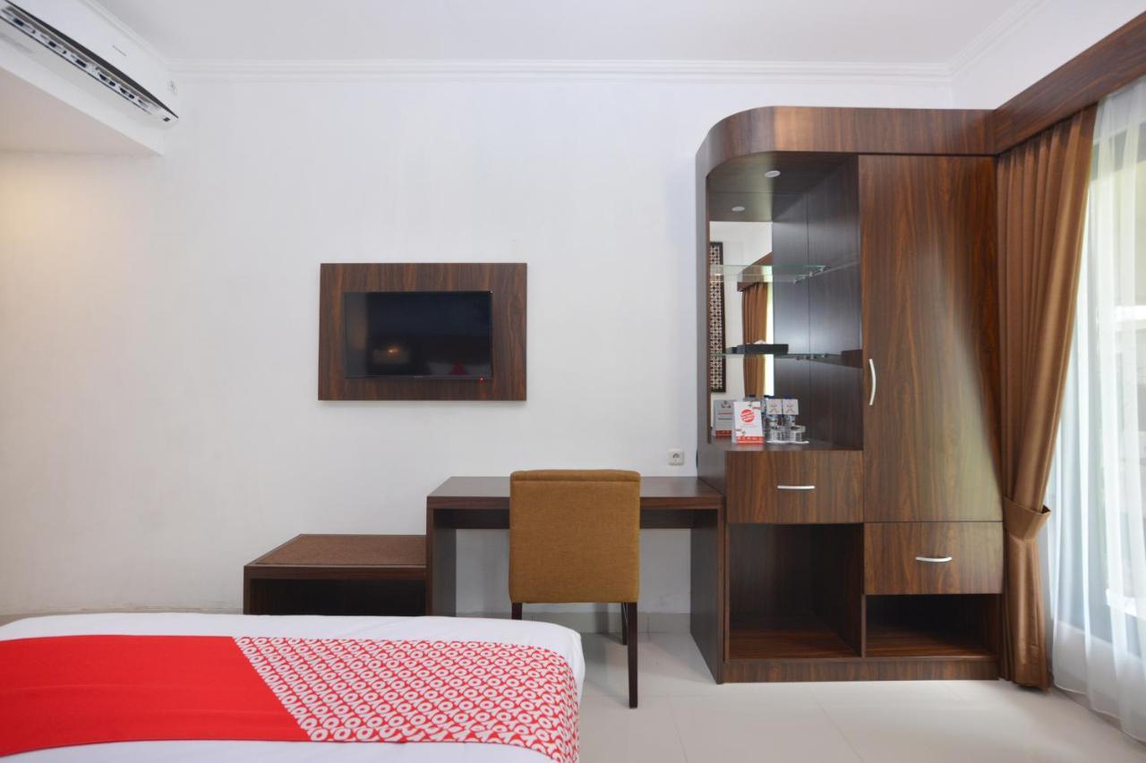 The Edwin Syariah Hotel Ngabean Exterior photo